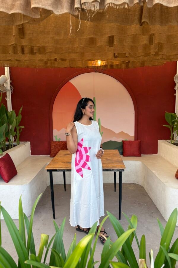 WHITE APPLIQUE TUNIC DRESS